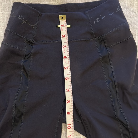 GYMSHARK Whitney Simmons shorts - Picture 7 of 8